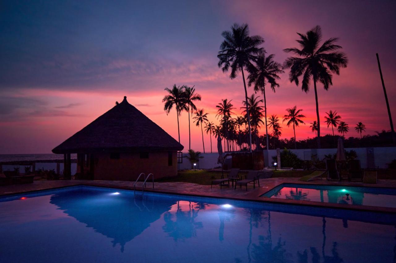 Lemon Beach Resort Elmina Eksteriør billede