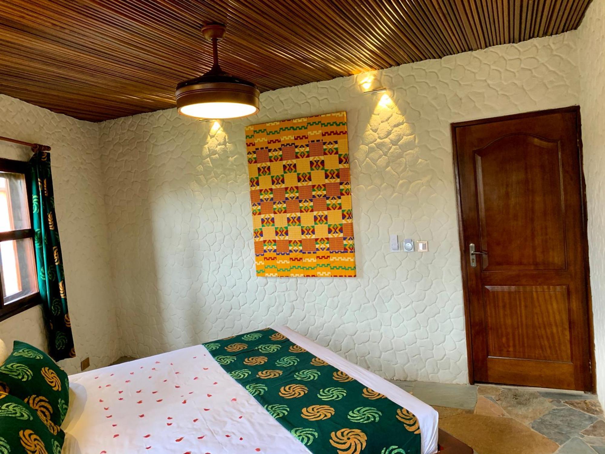 Lemon Beach Resort Elmina Eksteriør billede