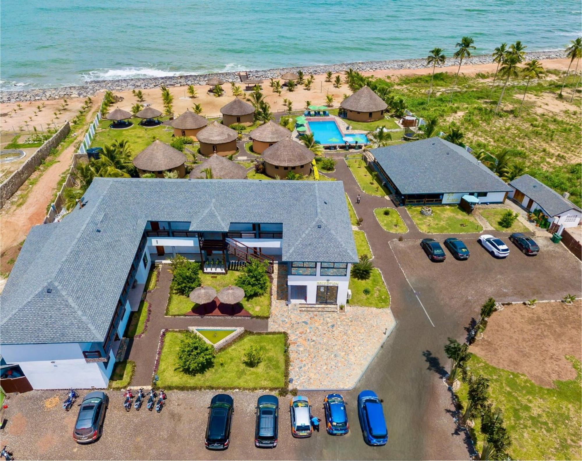 Lemon Beach Resort Elmina Eksteriør billede